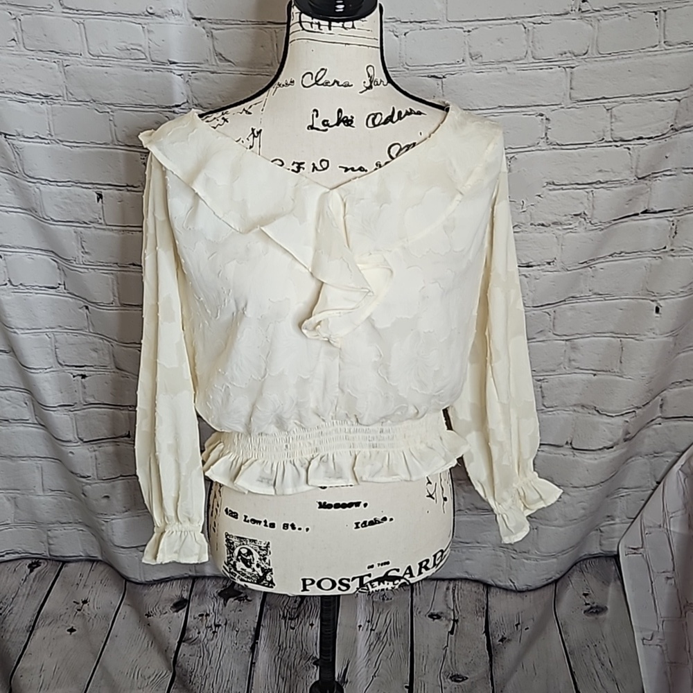 Anthropologie Cropped Ruffle Open Back Blouse in Cream size Petite Small
